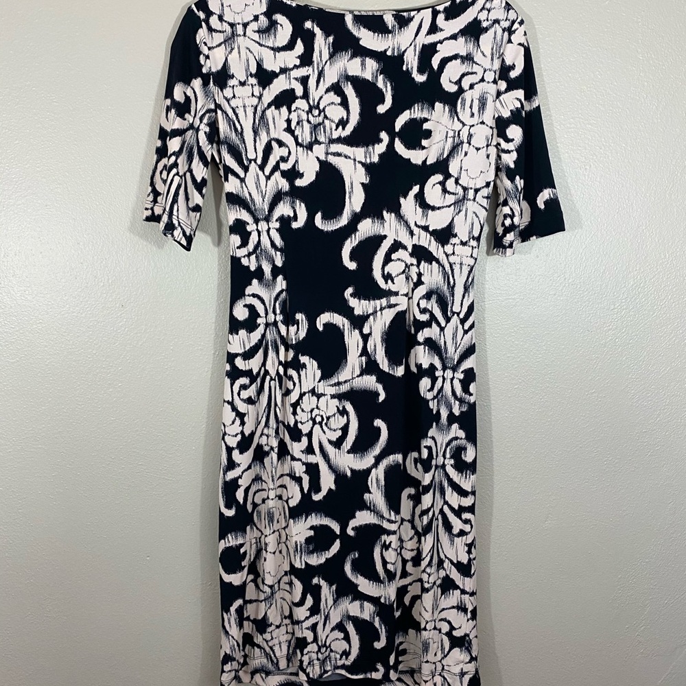 Black pattered dress